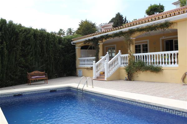 Villa for sale