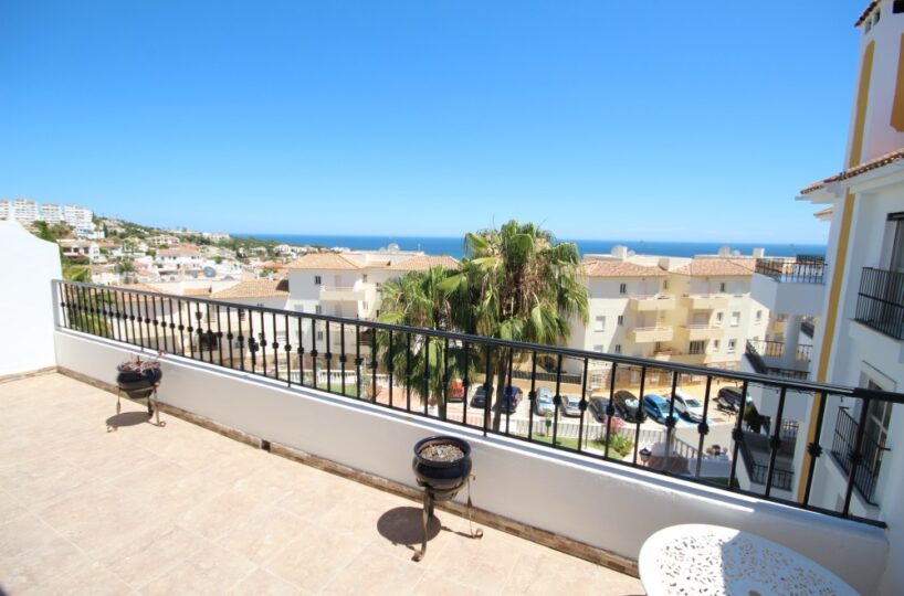 Penthouse Los Olivos for sale Riviera del sol