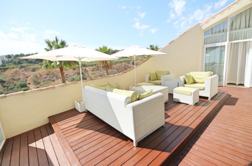 Las olas 3 bed penthouse for sale riviera del sol