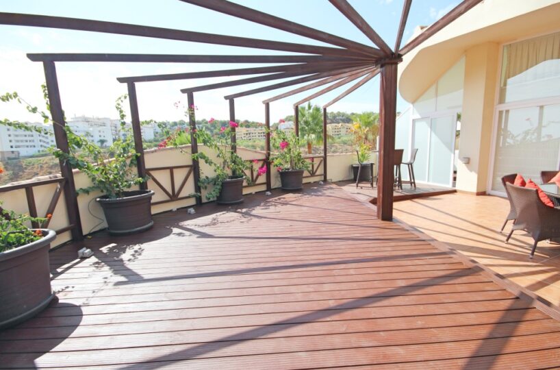 Las olas 3 bed penthouse for sale riviera del sol